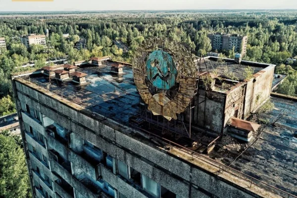 Міста-привиди: занедбані світи з історіями, що застигли в часі